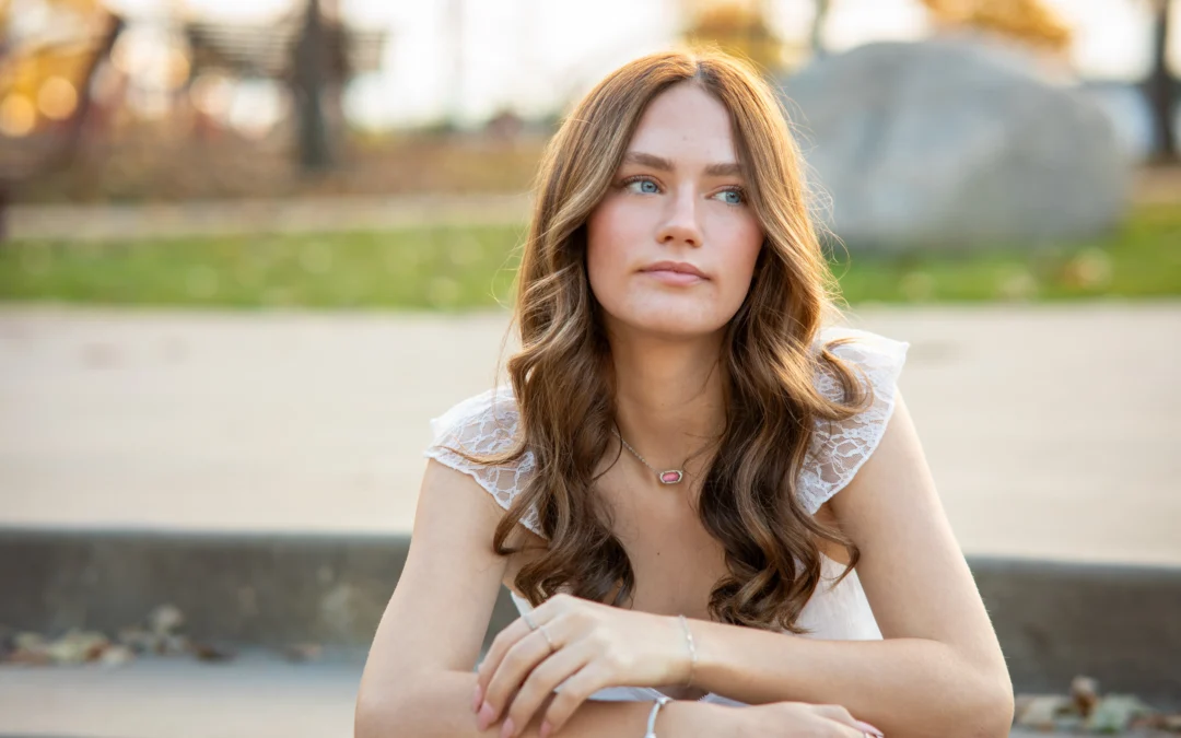 5 Reasons to Hire a Senior Photographer