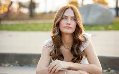 5 Reasons to Hire a Senior Photographer